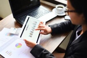 Business analyst projects examples including data analysis, dashboards, and business insights