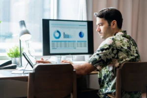 Best Data Analytics Course in Bangalore comparing top institutes, curriculum, AI-powered learning, placement support, and hands-on projects for 2026